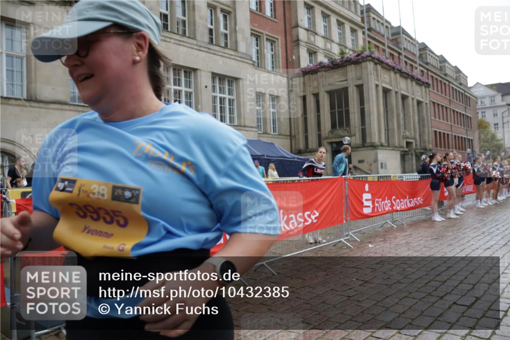 13.09.2026 - Kiel Lauf Yannick Fuchs http://msf.ph/oto/10432385 13.09.2026 11:21:24 Ziel 1609, 5847, 1677, 3935, 5953, 7755, 8014, 1677, 3935, 10950 meine-sportfotos.de