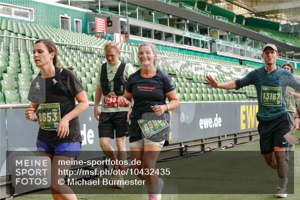 13.09.2026 - 21. swb-Marathon Bremen Michael Burmester http://msf.ph/oto/10432435 13.09.2026 13:29:41 Laufen im Stadion 171, 220, 297, 405, 422, 476, 685, 729, 754, 767, 986, 1079, 1217, 1242, 1270, 1298, 1325, 1384, 1615, 1633, 1634, 1741, 1777, 1810, 1811, 1886, 1983, 2238, 2249, 2263, 2326, 2365, 2436, 2449, 2472, 2546, 2574, 2593, 2615, 2738, 2740, 2743, 2830, 2862, 2868, 2869, 2871, 2924, 2991, 3020, 3053, 3061, 3129, 3154, 3227, 3238, 3274, 3286, 3321, 3361, 3563, 3589, 3594, 3595, 3605, 3678, 3694, 3755, 3758, 3798, 3826, 3853, 3898, 3929, 3953, 3965, 3971, 3987, 4011, 4056, 4108, 4238 meine-sportfotos.de