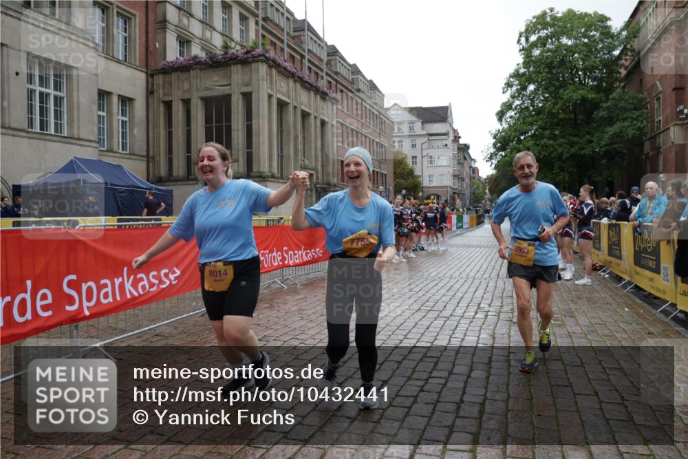 13.09.2026 - Kiel Lauf Yannick Fuchs http://msf.ph/oto/10432441 13.09.2026 11:22:14 Ziel 5953, 7755, 8014, 1305, 5917, 7737, 5953, 7755, 8014 meine-sportfotos.de