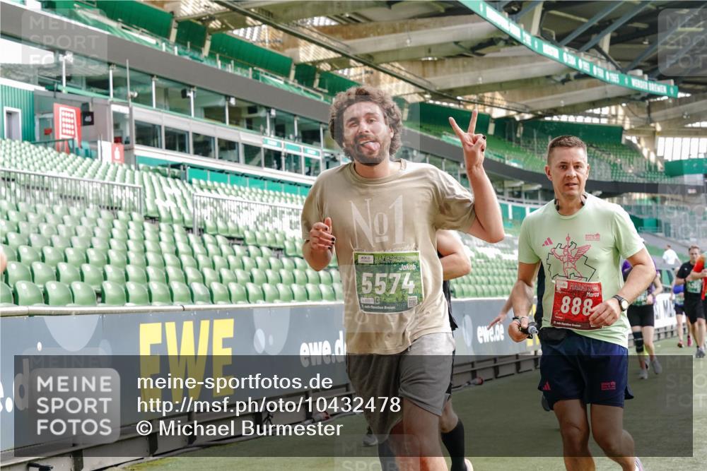 13.09.2026 - 21. swb-Marathon Bremen Michael Burmester http://msf.ph/oto/10432478 13.09.2026 13:29:44 Laufen im Stadion 171, 220, 297, 405, 422, 476, 685, 729, 754, 767, 986, 1079, 1217, 1242, 1270, 1298, 1325, 1384, 1615, 1633, 1634, 1741, 1777, 1810, 1811, 1886, 1983, 2238, 2242, 2249, 2263, 2326, 2365, 2436, 2449, 2472, 2546, 2574, 2593, 2615, 2738, 2740, 2743, 2830, 2862, 2868, 2869, 2871, 2924, 2991, 3020, 3053, 3061, 3129, 3154, 3227, 3238, 3274, 3286, 3321, 3361, 3563, 3594, 3595, 3605, 3678, 3694, 3755, 3758, 3798, 3826, 3853, 3898, 3929, 3953, 3965, 3971, 3987, 4011, 4056, 4108 meine-sportfotos.de