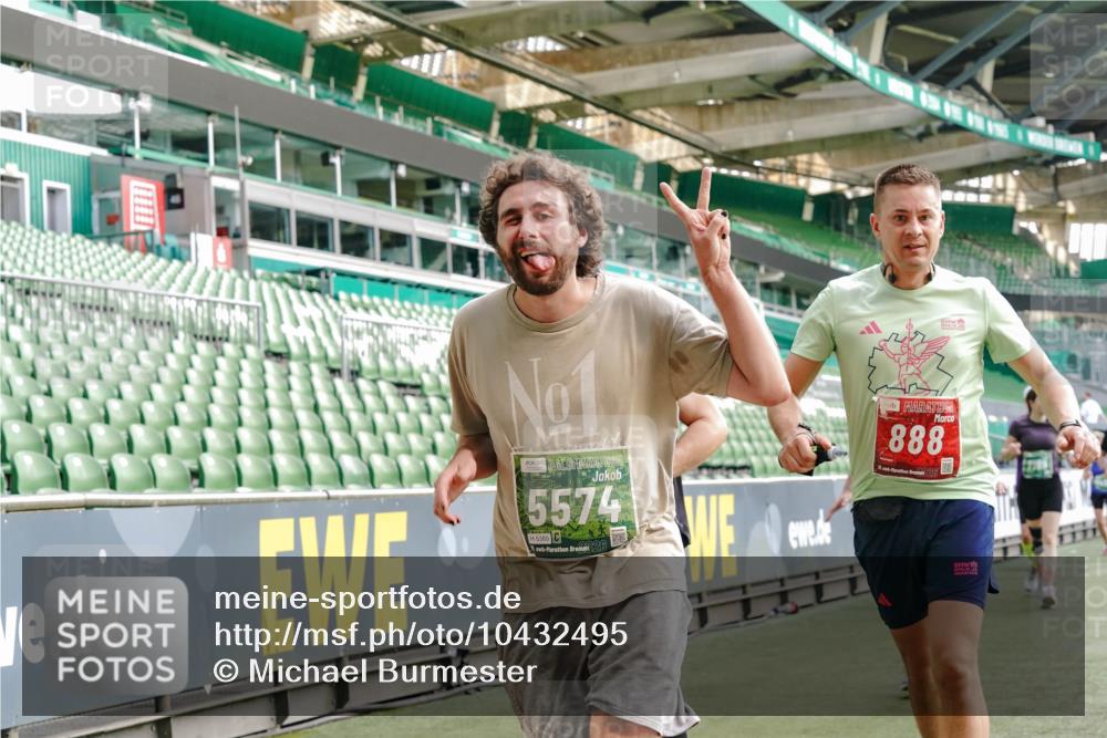 13.09.2026 - 21. swb-Marathon Bremen Michael Burmester http://msf.ph/oto/10432495 13.09.2026 13:29:44 Laufen im Stadion 171, 220, 297, 405, 422, 476, 685, 729, 754, 767, 986, 1079, 1217, 1242, 1270, 1298, 1325, 1384, 1615, 1633, 1634, 1741, 1777, 1810, 1811, 1886, 1983, 2238, 2242, 2249, 2263, 2326, 2365, 2436, 2449, 2472, 2546, 2574, 2593, 2615, 2738, 2740, 2743, 2830, 2862, 2868, 2869, 2871, 2924, 2991, 3020, 3053, 3061, 3129, 3154, 3227, 3238, 3274, 3286, 3321, 3361, 3563, 3594, 3595, 3605, 3678, 3694, 3755, 3758, 3798, 3826, 3853, 3898, 3929, 3953, 3965, 3971, 3987, 4011, 4056, 4108 meine-sportfotos.de