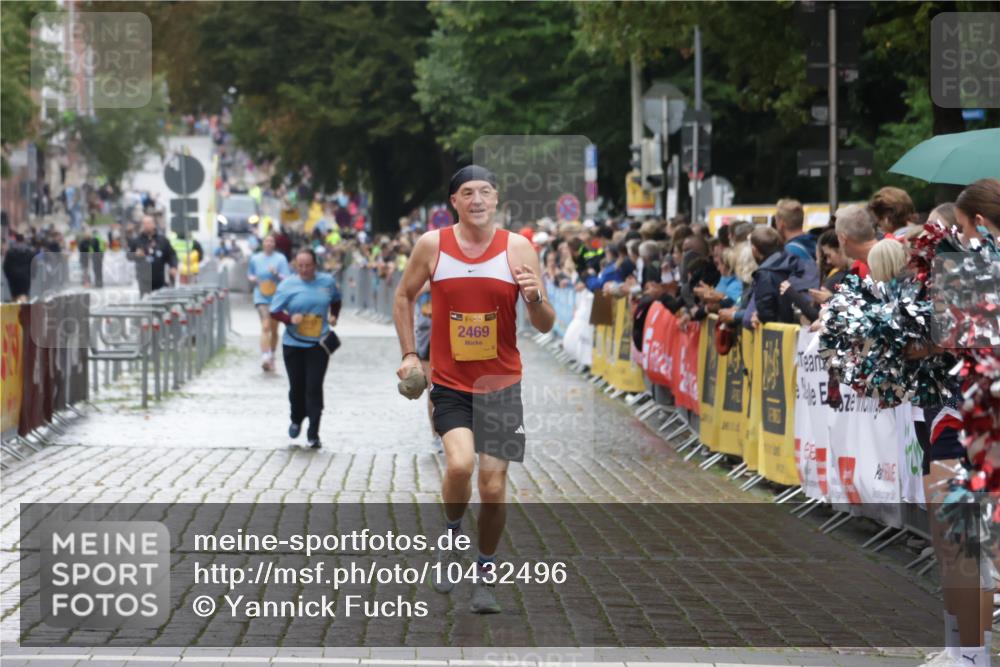 13.09.2026 - Kiel Lauf Yannick Fuchs http://msf.ph/oto/10432496 13.09.2026 11:22:39 Ziel 7737, 1305, 5917 meine-sportfotos.de