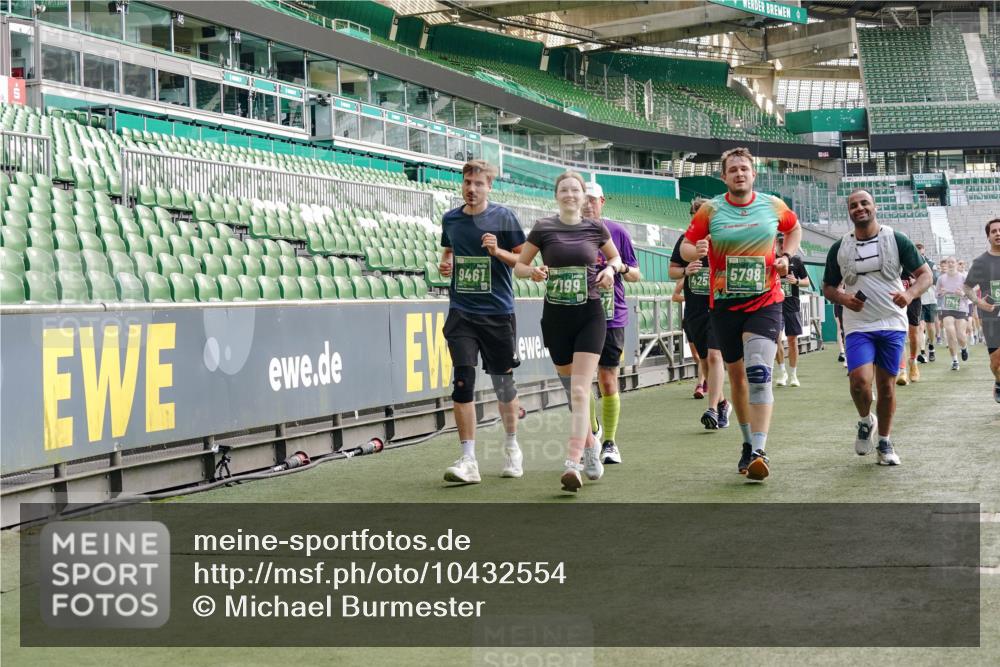 13.09.2026 - 21. swb-Marathon Bremen Michael Burmester http://msf.ph/oto/10432554 13.09.2026 13:29:47 Laufen im Stadion 171, 220, 297, 405, 422, 476, 685, 729, 754, 767, 986, 1079, 1217, 1242, 1270, 1298, 1325, 1384, 1615, 1633, 1634, 1741, 1777, 1810, 1811, 1886, 1983, 2238, 2242, 2249, 2263, 2326, 2365, 2436, 2449, 2472, 2546, 2574, 2593, 2615, 2738, 2740, 2743, 2830, 2862, 2868, 2869, 2871, 2924, 2991, 2994, 3020, 3053, 3061, 3129, 3154, 3227, 3238, 3274, 3286, 3321, 3361, 3563, 3594, 3595, 3605, 3678, 3694, 3755, 3758, 3798, 3853, 3876, 3898, 3929, 3953, 3965, 3971, 3987, 4011, 4056, 4108 meine-sportfotos.de