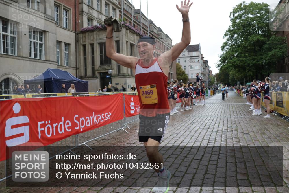 13.09.2026 - Kiel Lauf Yannick Fuchs http://msf.ph/oto/10432561 13.09.2026 11:22:48 Ziel 1305, 5917, 7737 meine-sportfotos.de