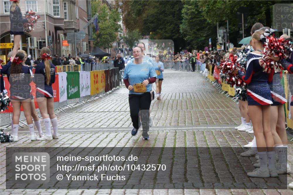 13.09.2026 - Kiel Lauf Yannick Fuchs http://msf.ph/oto/10432570 13.09.2026 11:22:52 Ziel 1305, 5917, 7737 meine-sportfotos.de