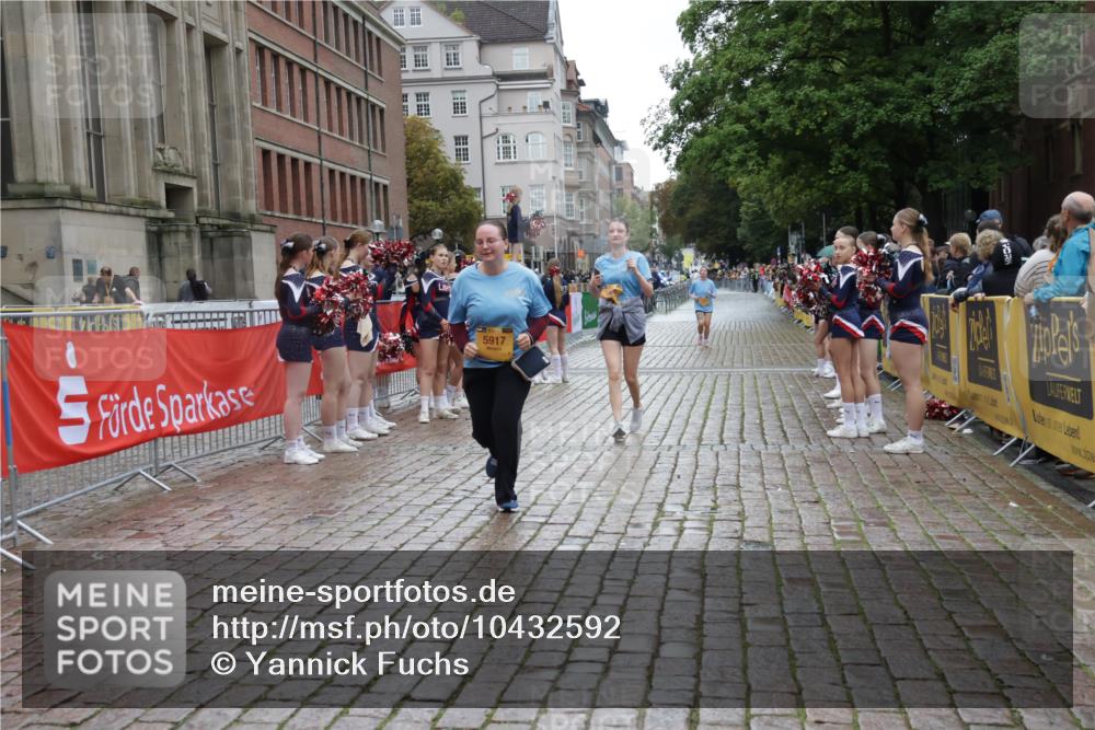 13.09.2026 - Kiel Lauf Yannick Fuchs http://msf.ph/oto/10432592 13.09.2026 11:22:57 Ziel 1305, 5917, 7737, 5917 meine-sportfotos.de
