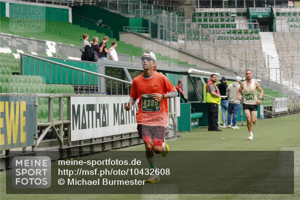13.09.2026 - 21. swb-Marathon Bremen Michael Burmester http://msf.ph/oto/10432608 13.09.2026 12:30:14 Laufen im Stadion 314, 520, 547, 858, 934, 1168, 1214, 1357, 1453, 1639, 5212, 6485, 103, 206, 238, 322, 420, 447, 841, 875, 1187, 1352, 1840, 2032, 2044, 2143 meine-sportfotos.de