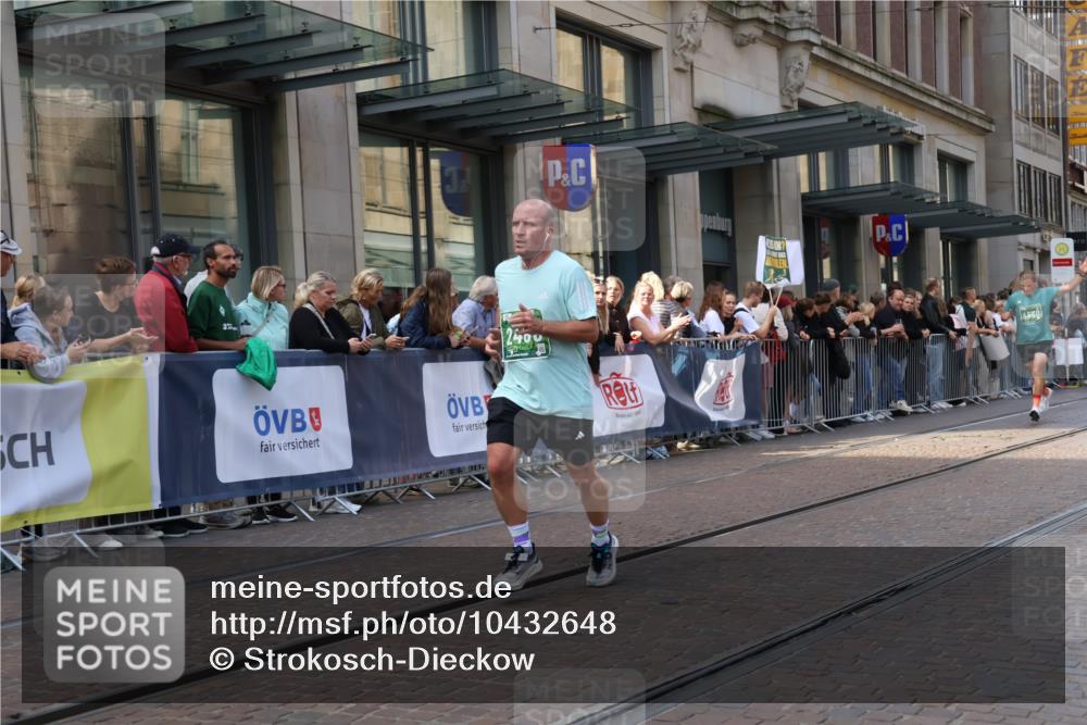 13.09.2026 - 21. swb-Marathon Bremen Strokosch-Dieckow http://msf.ph/oto/10432648 13.09.2026 13:12:13 Ziel 899, 1517, 2362, 2480, 3054, 3362, 4560, 4879, 5416, 6796, 7328, 8981, 9775, 9803, 493, 863, 2444, 2447, 2820, 3336, 3362, 3703, 3830, 4283, 4698, 5521, 5893, 5940, 6107, 6739, 7521, 7621, 13013 meine-sportfotos.de