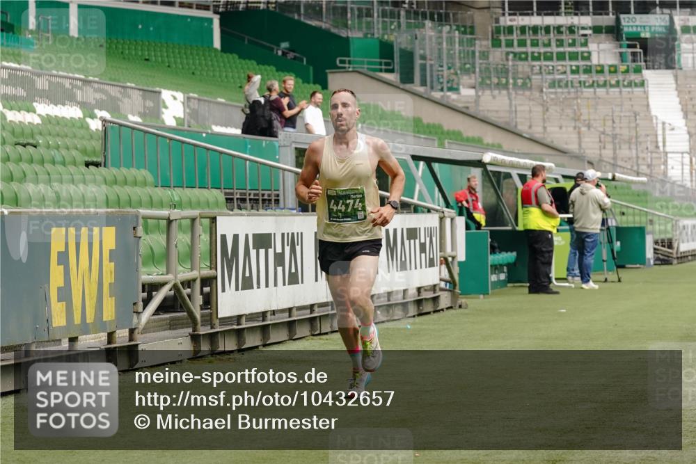 13.09.2026 - 21. swb-Marathon Bremen Michael Burmester http://msf.ph/oto/10432657 13.09.2026 12:30:19 Laufen im Stadion 314, 520, 547, 858, 934, 1168, 1214, 1357, 1453, 1639, 5212, 6485, 103, 206, 238, 322, 420, 447, 841, 875, 1187, 1352, 1840, 2032, 2143 meine-sportfotos.de