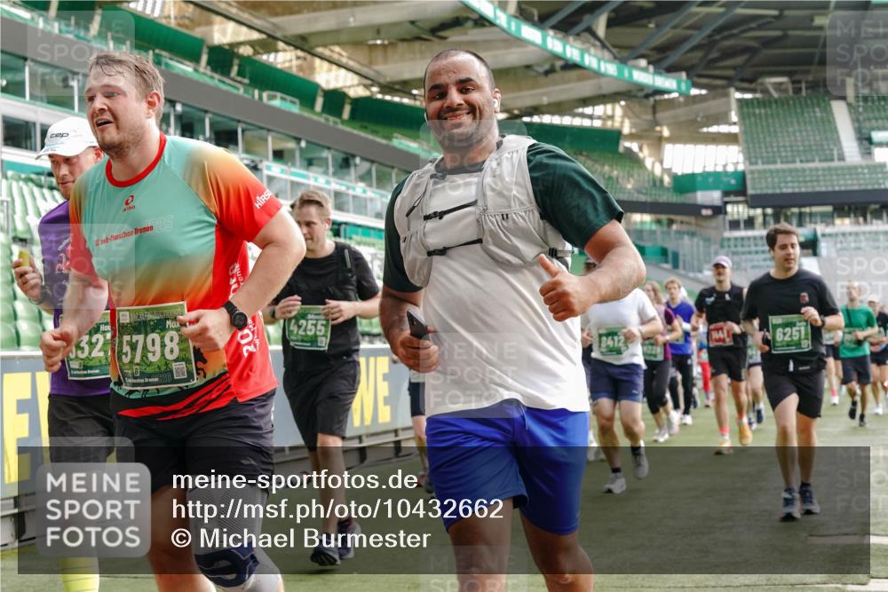 13.09.2026 - 21. swb-Marathon Bremen Michael Burmester http://msf.ph/oto/10432662 13.09.2026 13:29:50 Laufen im Stadion 171, 220, 297, 405, 422, 476, 685, 729, 754, 767, 986, 1079, 1217, 1242, 1270, 1298, 1325, 1384, 1615, 1633, 1634, 1741, 1777, 1810, 1811, 1886, 1983, 2238, 2242, 2249, 2263, 2326, 2365, 2436, 2449, 2472, 2546, 2593, 2615, 2738, 2740, 2743, 2830, 2862, 2868, 2869, 2871, 2924, 2991, 2994, 3020, 3053, 3061, 3129, 3154, 3227, 3238, 3274, 3286, 3321, 3361, 3563, 3594, 3595, 3605, 3678, 3694, 3755, 3758, 3798, 3853, 3876, 3898, 3929, 3953, 3965, 3971, 3987, 4011, 4056, 4108 meine-sportfotos.de