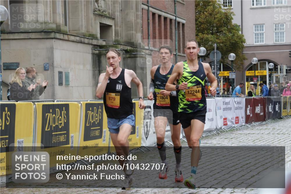 13.09.2026 - Kiel Lauf Yannick Fuchs http://msf.ph/oto/10432707 13.09.2026 11:23:57 Ziel 7002, 11523, 2032, 7693 meine-sportfotos.de