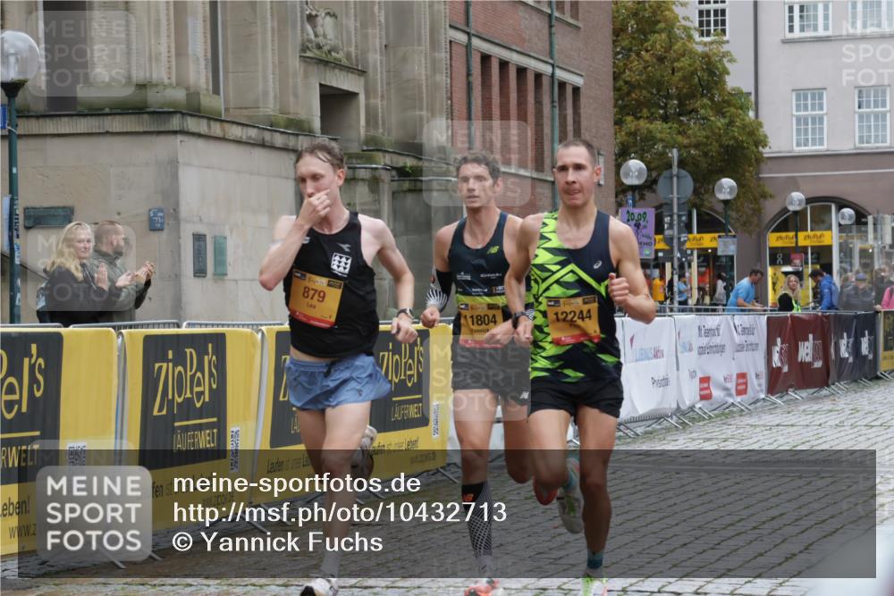 13.09.2026 - Kiel Lauf Yannick Fuchs http://msf.ph/oto/10432713 13.09.2026 11:23:57 Ziel 7002, 11523, 2032, 7693 meine-sportfotos.de