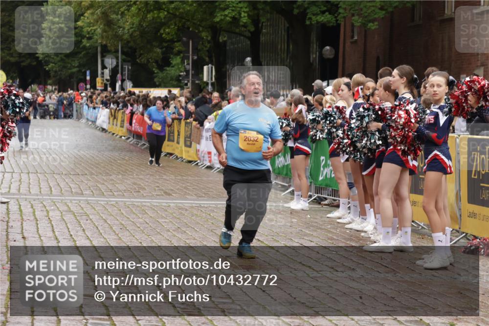 13.09.2026 - Kiel Lauf Yannick Fuchs http://msf.ph/oto/10432772 13.09.2026 11:24:35 Ziel 1723, 2032, 7693, 7002 meine-sportfotos.de