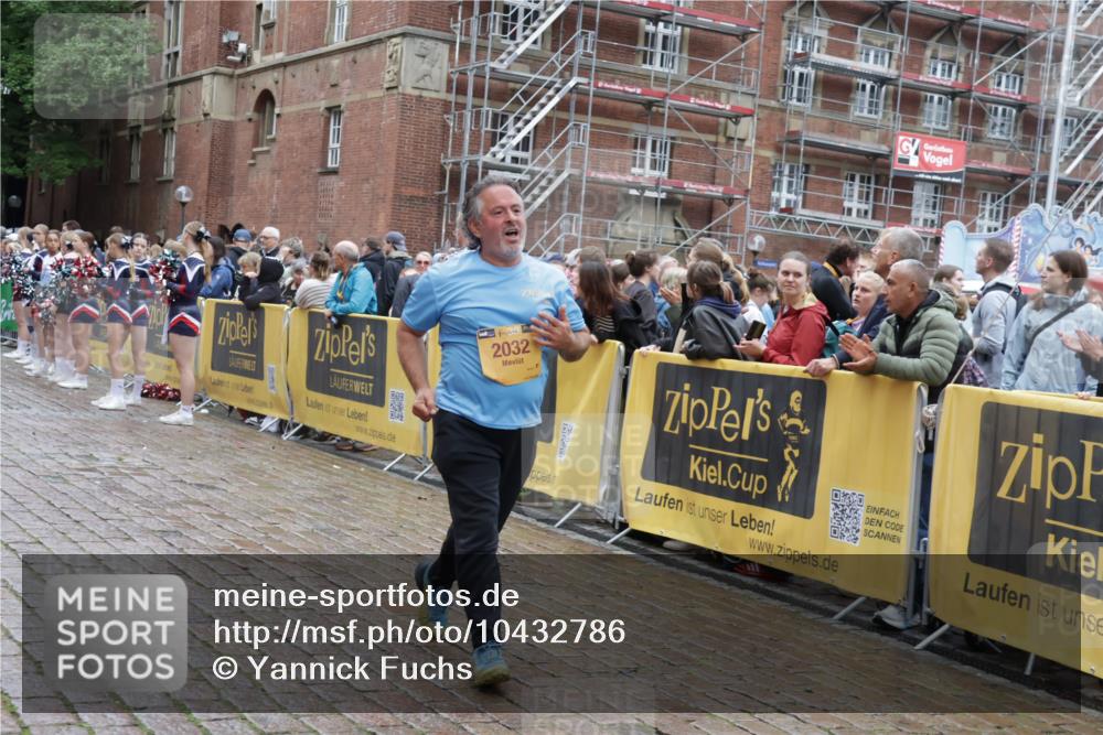 13.09.2026 - Kiel Lauf Yannick Fuchs http://msf.ph/oto/10432786 13.09.2026 11:24:40 Ziel 1723, 2032, 7693, 2032, 7002 meine-sportfotos.de