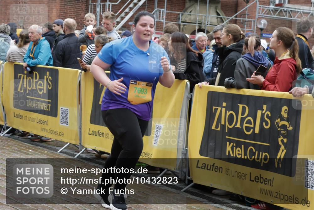 13.09.2026 - Kiel Lauf Yannick Fuchs http://msf.ph/oto/10432823 13.09.2026 11:24:48 Ziel 1723, 7693, 2032, 7693 meine-sportfotos.de