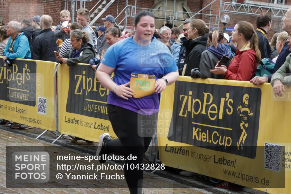 13.09.2026 - Kiel Lauf Yannick Fuchs http://msf.ph/oto/10432828 13.09.2026 11:24:48 Ziel 1723, 7693, 2032, 7693 meine-sportfotos.de