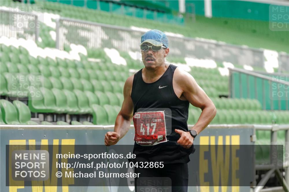 13.09.2026 - 21. swb-Marathon Bremen Michael Burmester http://msf.ph/oto/10432865 13.09.2026 12:31:26 Laufen im Stadion 417, 573, 668, 943, 1020, 1126, 1168, 1214, 1357, 1453, 1507, 1639, 2100, 4474, 5212, 6485, 6507, 8044, 8285, 103, 238, 358, 420, 553, 574, 649, 719, 959, 1161, 1253, 1256, 1352, 1391, 1428, 1525, 1724, 1783, 1917, 2032, 3662, 4264 meine-sportfotos.de
