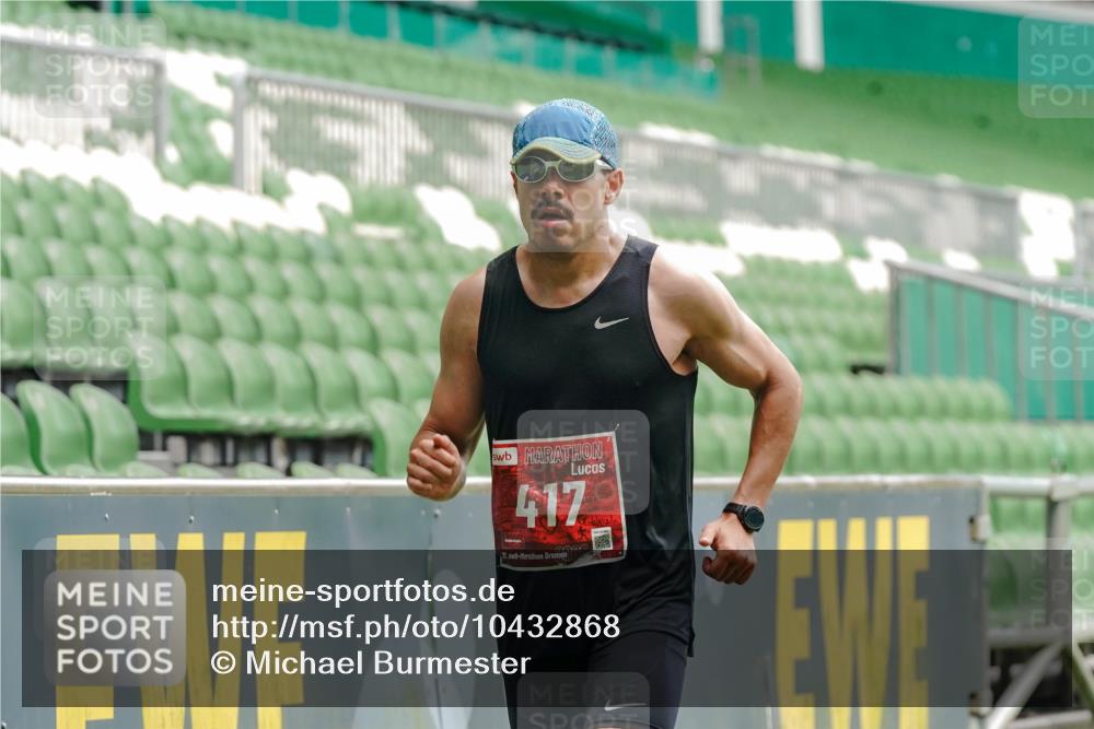 13.09.2026 - 21. swb-Marathon Bremen Michael Burmester http://msf.ph/oto/10432868 13.09.2026 12:31:26 Laufen im Stadion 417, 573, 668, 943, 1020, 1126, 1168, 1214, 1357, 1453, 1507, 1639, 2100, 4474, 5212, 6485, 6507, 8044, 8285, 103, 238, 358, 420, 553, 574, 649, 719, 959, 1161, 1253, 1256, 1352, 1391, 1428, 1525, 1724, 1783, 1917, 2032, 3662, 4264 meine-sportfotos.de