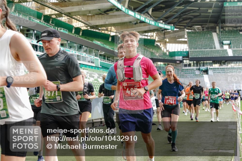 13.09.2026 - 21. swb-Marathon Bremen Michael Burmester http://msf.ph/oto/10432910 13.09.2026 13:30:01 Laufen im Stadion 171, 220, 297, 405, 422, 476, 639, 685, 729, 754, 767, 806, 986, 1079, 1217, 1242, 1270, 1384, 1615, 1633, 1634, 1777, 1810, 1811, 1886, 1983, 2216, 2238, 2242, 2249, 2263, 2326, 2365, 2436, 2449, 2546, 2593, 2615, 2637, 2719, 2738, 2740, 2830, 2862, 2868, 2869, 2871, 2918, 2924, 2991, 2994, 3020, 3053, 3101, 3129, 3227, 3238, 3274, 3286, 3321, 3361, 3563, 3594, 3595, 3605, 3678, 3755, 3758, 3798, 3876, 3898, 3929, 3953, 3965, 3971, 3987, 4011, 4056 meine-sportfotos.de