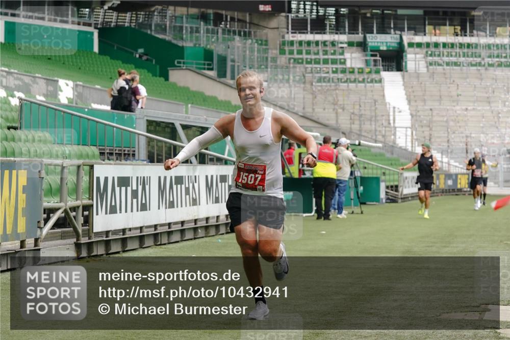 13.09.2026 - 21. swb-Marathon Bremen Michael Burmester http://msf.ph/oto/10432941 13.09.2026 12:31:42 Laufen im Stadion 417, 482, 573, 668, 943, 1020, 1126, 1168, 1214, 1357, 1507, 1639, 2100, 4474, 5212, 6485, 6507, 8044, 8285, 103, 358, 420, 553, 574, 649, 719, 959, 1161, 1253, 1256, 1352, 1391, 1428, 1525, 1724, 1783, 1917, 2032, 3662, 4264 meine-sportfotos.de