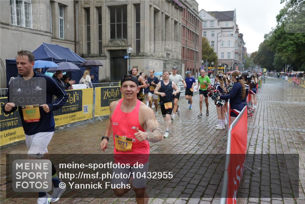 13.09.2026 - Kiel Lauf Yannick Fuchs http://msf.ph/oto/10432955 13.09.2026 11:41:27 Ziel 2430, 3629, 5774, 6895, 7247 meine-sportfotos.de