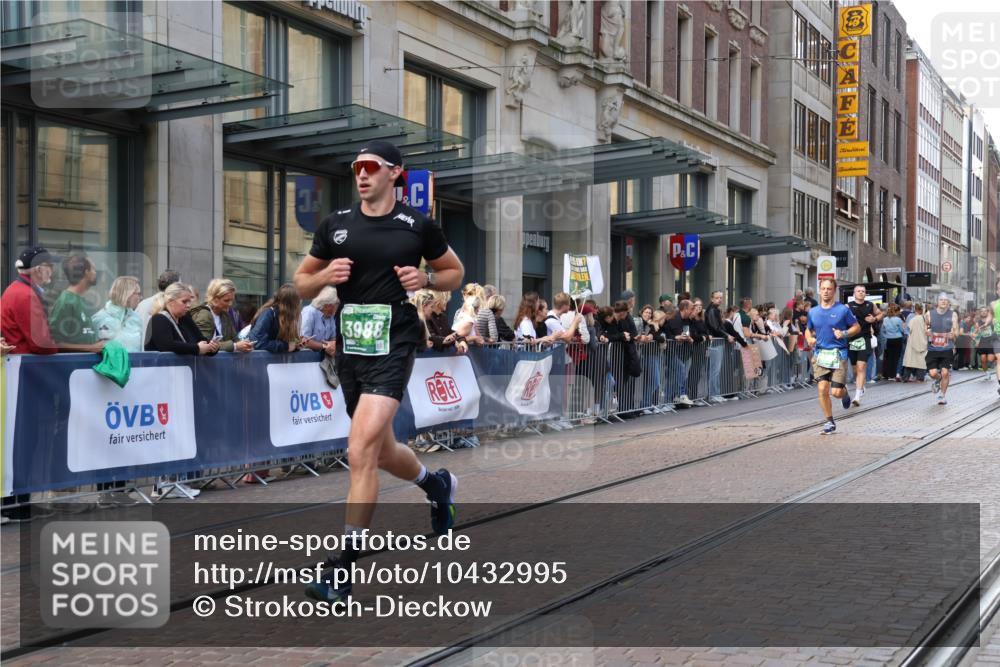 13.09.2026 - 21. swb-Marathon Bremen Strokosch-Dieckow http://msf.ph/oto/10432995 13.09.2026 13:12:30 Ziel 1513, 2350, 2362, 2442, 2559, 2801, 2858, 3054, 3988, 4605, 4879, 5379, 5965, 8029, 8798, 9775, 9803, 13106, 13140, 899, 1517, 2480, 3054, 3362, 3830, 4560, 5416, 5940, 6107, 6796, 7328, 7521, 8981, 9803, 13013 meine-sportfotos.de