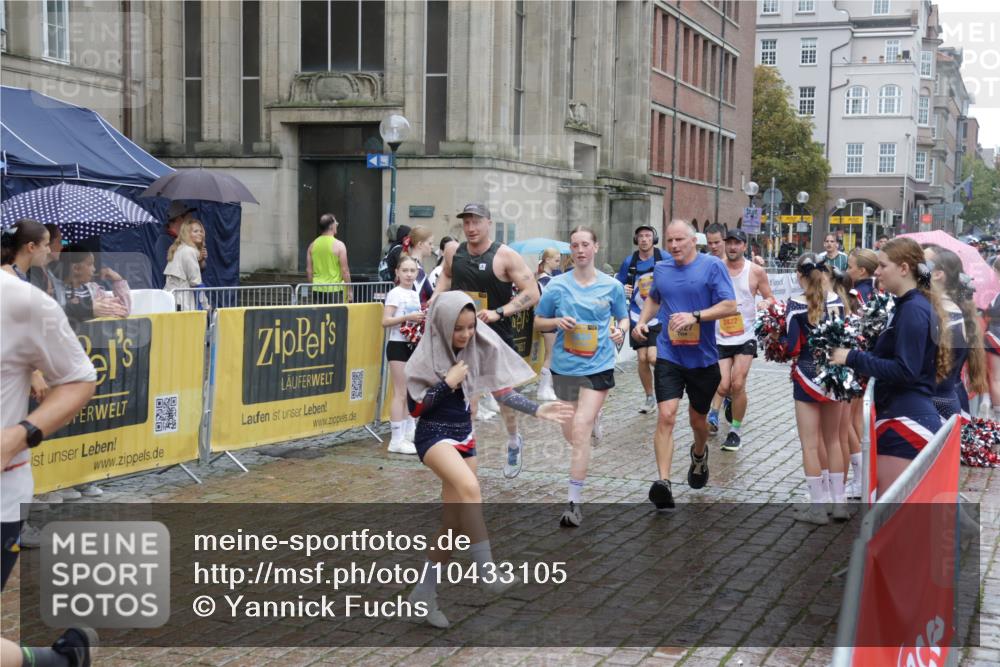 13.09.2026 - Kiel Lauf Yannick Fuchs http://msf.ph/oto/10433105 13.09.2026 11:41:45 Ziel 2430, 3629, 5774, 6895, 7247 meine-sportfotos.de