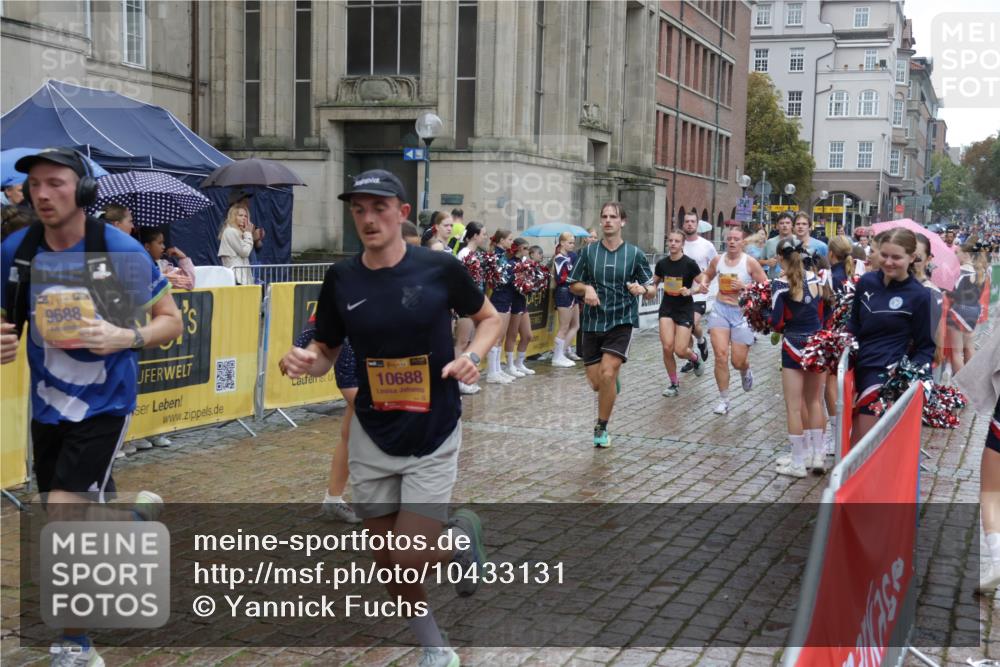 13.09.2026 - Kiel Lauf Yannick Fuchs http://msf.ph/oto/10433131 13.09.2026 11:41:49 Ziel 2430, 3629, 5774, 6895, 7247 meine-sportfotos.de