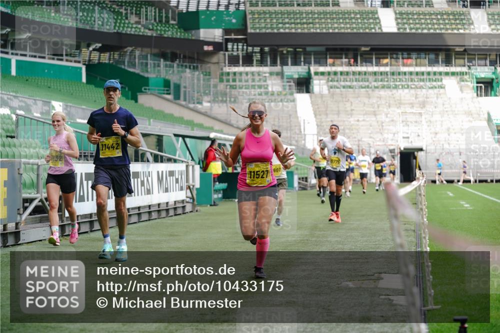 13.09.2026 - 21. swb-Marathon Bremen Michael Burmester http://msf.ph/oto/10433175 13.09.2026 10:24:22 Laufen im Stadion 10235, 10328, 10337, 10341, 10358, 10456, 10520, 10575, 10592, 10593, 10618, 10632, 10775, 10782, 10816, 10972, 11042, 11127, 11143, 11198, 11201, 11227, 11265, 11373, 11375, 11426, 11442, 11468, 11527, 11607, 11615, 11628, 11630, 11632, 11704, 11713, 11721, 11758, 11779, 11826, 11895, 11903, 11948, 12053, 12144, 12209, 12246, 12281, 12339, 12395, 12404, 12406, 12426, 12442, 12468, 12469, 12477, 12525, 13520, 13556, 13563, 13566, 13580, 13585, 13586, 13642 meine-sportfotos.de