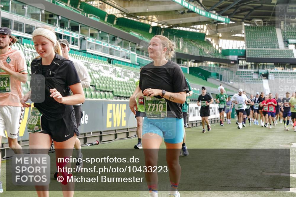 13.09.2026 - 21. swb-Marathon Bremen Michael Burmester http://msf.ph/oto/10433223 13.09.2026 13:30:15 Laufen im Stadion 122, 171, 224, 297, 405, 422, 476, 639, 685, 729, 754, 767, 806, 986, 1114, 1217, 1242, 1270, 1384, 1529, 1615, 1633, 1634, 1810, 1811, 1886, 1983, 2216, 2238, 2242, 2249, 2263, 2326, 2368, 2372, 2436, 2449, 2546, 2615, 2629, 2637, 2643, 2719, 2738, 2740, 2830, 2862, 2868, 2869, 2871, 2918, 2924, 2991, 2994, 3020, 3053, 3101, 3129, 3227, 3238, 3274, 3286, 3321, 3361, 3401, 3563, 3594, 3605, 3678, 3755, 3758, 3873, 3876, 3898, 3929, 3953, 3965, 3971, 4011, 4056 meine-sportfotos.de