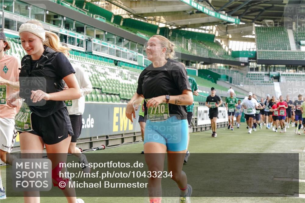 13.09.2026 - 21. swb-Marathon Bremen Michael Burmester http://msf.ph/oto/10433234 13.09.2026 13:30:15 Laufen im Stadion 122, 171, 224, 297, 405, 422, 476, 639, 685, 729, 754, 767, 806, 986, 1114, 1217, 1242, 1270, 1384, 1529, 1615, 1633, 1634, 1810, 1811, 1886, 1983, 2216, 2238, 2242, 2249, 2263, 2326, 2368, 2372, 2436, 2449, 2546, 2615, 2629, 2637, 2643, 2719, 2738, 2740, 2830, 2862, 2868, 2869, 2871, 2918, 2924, 2991, 2994, 3020, 3053, 3101, 3129, 3227, 3238, 3274, 3286, 3321, 3361, 3401, 3563, 3594, 3605, 3678, 3755, 3758, 3873, 3876, 3898, 3929, 3953, 3965, 3971, 4011, 4056 meine-sportfotos.de