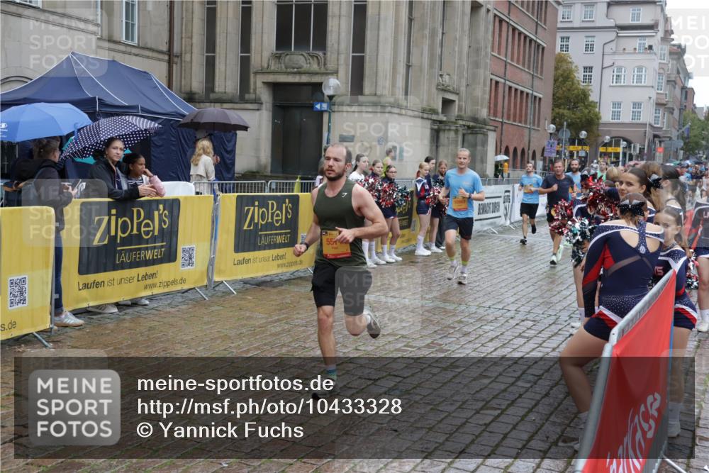 13.09.2026 - Kiel Lauf Yannick Fuchs http://msf.ph/oto/10433328 13.09.2026 11:42:33 Ziel  meine-sportfotos.de