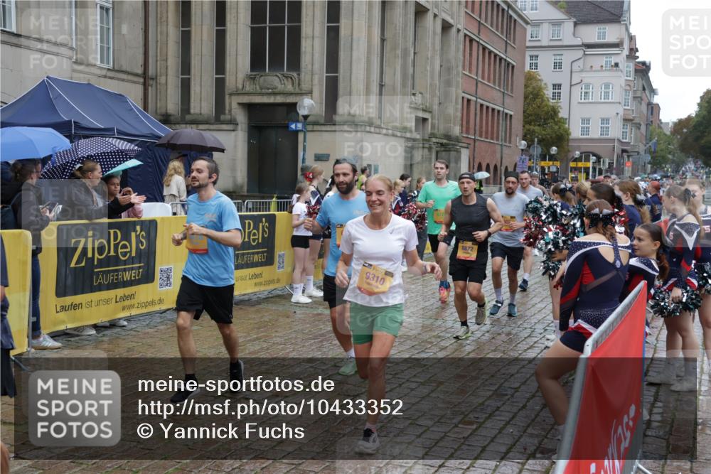 13.09.2026 - Kiel Lauf Yannick Fuchs http://msf.ph/oto/10433352 13.09.2026 11:42:37 Ziel  meine-sportfotos.de