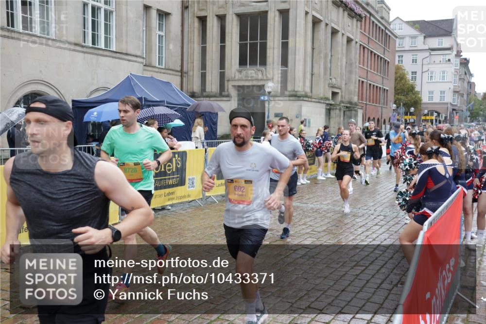 13.09.2026 - Kiel Lauf Yannick Fuchs http://msf.ph/oto/10433371 13.09.2026 11:42:39 Ziel  meine-sportfotos.de