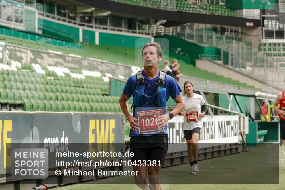 13.09.2026 - 21. swb-Marathon Bremen Michael Burmester http://msf.ph/oto/10433381 13.09.2026 12:32:38 Laufen im Stadion 417, 482, 573, 668, 943, 1020, 1126, 1507, 1606, 1629, 2100, 4474, 6507, 7741, 8044, 314, 358, 520, 547, 553, 574, 649, 719, 858, 934, 959, 1253, 1256, 1391, 1428, 1525, 1783 meine-sportfotos.de