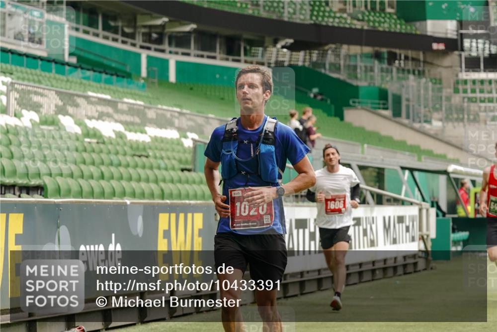 13.09.2026 - 21. swb-Marathon Bremen Michael Burmester http://msf.ph/oto/10433391 13.09.2026 12:32:38 Laufen im Stadion 417, 482, 573, 668, 943, 1020, 1126, 1507, 1606, 1629, 2100, 4474, 6507, 7741, 8044, 314, 358, 520, 547, 553, 574, 649, 719, 858, 934, 959, 1253, 1256, 1391, 1428, 1525, 1783 meine-sportfotos.de