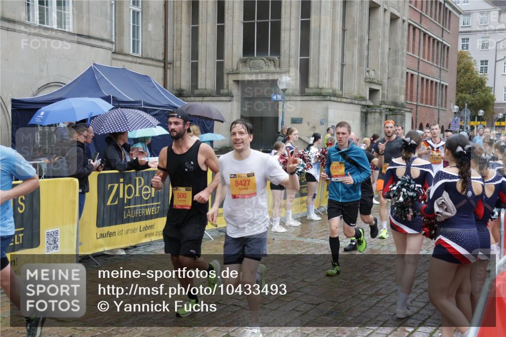 13.09.2026 - Kiel Lauf Yannick Fuchs http://msf.ph/oto/10433493 13.09.2026 11:42:51 Ziel 9569 meine-sportfotos.de