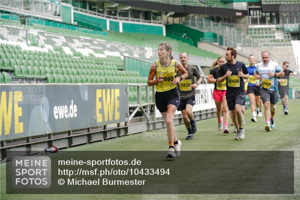 13.09.2026 - 21. swb-Marathon Bremen Michael Burmester http://msf.ph/oto/10433494 13.09.2026 10:24:34 Laufen im Stadion 10143, 10235, 10328, 10336, 10337, 10341, 10358, 10456, 10520, 10592, 10593, 10618, 10632, 10775, 10782, 10816, 10861, 10972, 11042, 11143, 11201, 11265, 11373, 11375, 11426, 11442, 11468, 11527, 11607, 11615, 11628, 11630, 11632, 11704, 11713, 11721, 11758, 11779, 11826, 11895, 11903, 11948, 12053, 12144, 12246, 12281, 12339, 12404, 12406, 12426, 12442, 12468, 12469, 12477, 12525, 13520, 13563, 13566, 13580, 13585, 13586 meine-sportfotos.de