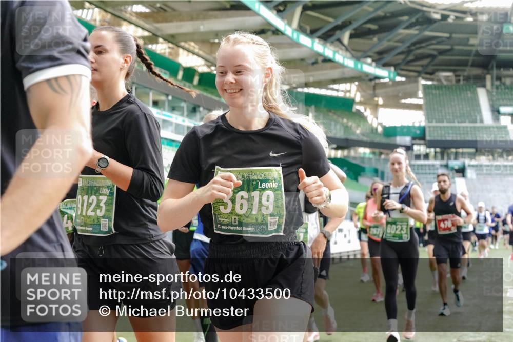 13.09.2026 - 21. swb-Marathon Bremen Michael Burmester http://msf.ph/oto/10433500 13.09.2026 13:30:31 Laufen im Stadion 122, 171, 224, 297, 405, 422, 476, 639, 754, 767, 806, 840, 1114, 1217, 1242, 1270, 1314, 1529, 1615, 1633, 1634, 1775, 1810, 1811, 1886, 1983, 2216, 2238, 2242, 2249, 2263, 2326, 2368, 2372, 2436, 2449, 2546, 2615, 2629, 2637, 2643, 2677, 2719, 2738, 2740, 2830, 2869, 2871, 2877, 2918, 2952, 2994, 3020, 3053, 3094, 3101, 3129, 3227, 3274, 3286, 3361, 3401, 3563, 3605, 3723, 3758, 3873, 3876, 3898, 3929, 3965, 3971, 4011, 4056 meine-sportfotos.de