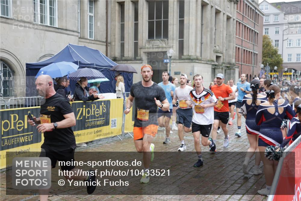 13.09.2026 - Kiel Lauf Yannick Fuchs http://msf.ph/oto/10433521 13.09.2026 11:42:53 Ziel 9569 meine-sportfotos.de