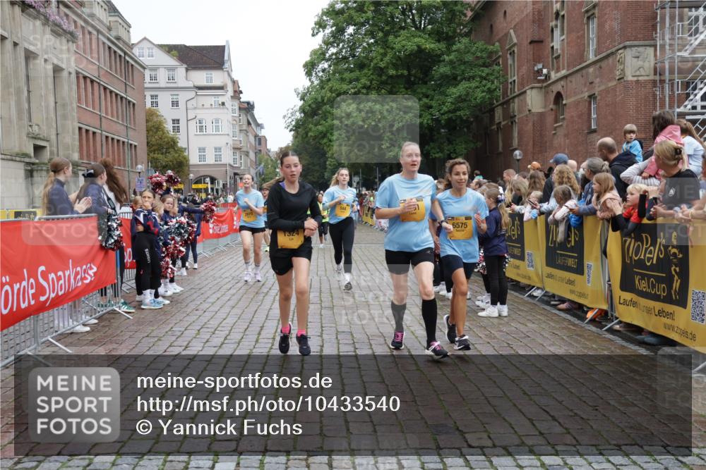 13.09.2026 - Kiel Lauf Yannick Fuchs http://msf.ph/oto/10433540 13.09.2026 09:47:23 Ziel 544, 1235, 1324, 2870, 3192, 3629, 5167, 6575, 8231, 8524, 9634, 10076, 10555, 12635, 1235, 1402, 2587, 2718, 2759, 2779, 3808, 4087, 4238, 4940, 5217, 5351, 6074, 6207, 6638, 7446, 7461, 7731, 7921, 9091, 9141, 9385, 10009, 10076, 10224, 10301, 10322, 10731, 10742, 10744, 11862, 11964, 12622, 12725, 466, 591, 3373, 4011, 4400, 4479, 4480, 4952, 5517, 6072, 6639, 6696, 7767, 8503, 8540, 8777, 8833, 9528, 9697, 9936, 10789, 2527, 3808, 4087, 4906, 6638, 7190, 7446, 10322 meine-sportfotos.de