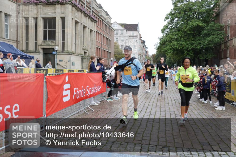 13.09.2026 - Kiel Lauf Yannick Fuchs http://msf.ph/oto/10433646 13.09.2026 09:47:28 Ziel 544, 591, 1324, 2870, 3192, 3629, 4480, 5517, 6072, 6575, 6639, 6696, 8231, 8540, 8777, 9634, 9936, 10555, 10789, 1235, 1402, 2587, 2759, 2779, 4238, 4940, 5167, 5217, 5351, 6074, 6207, 7461, 7731, 8524, 9091, 9385, 10009, 10076, 10224, 10301, 10555, 10731, 10742, 10744, 11862, 11964, 12622, 12635, 390, 466, 3373, 3735, 4011, 4103, 4365, 4400, 4460, 4479, 4952, 6078, 7767, 8096, 8503, 8833, 9528, 9697, 11654, 12099, 1402, 2718, 2779, 3808, 4087, 6638, 7190, 7446, 10322 meine-sportfotos.de