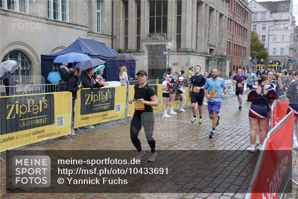 13.09.2026 - Kiel Lauf Yannick Fuchs http://msf.ph/oto/10433691 13.09.2026 11:43:11 Ziel 9569 meine-sportfotos.de