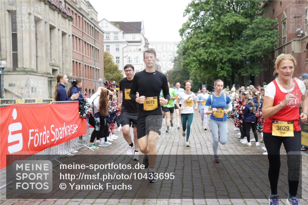 13.09.2026 - Kiel Lauf Yannick Fuchs http://msf.ph/oto/10433695 13.09.2026 09:47:31 Ziel 544, 591, 1324, 2870, 3192, 3373, 3629, 4480, 5517, 6072, 6575, 6639, 6696, 7767, 8231, 8503, 8540, 8777, 9634, 9936, 10789, 1235, 1324, 1402, 2587, 2759, 2779, 4238, 4940, 5167, 5217, 5351, 6074, 6575, 7461, 7731, 8231, 8524, 9091, 9385, 10009, 10076, 10224, 10301, 10555, 10742, 10744, 11862, 11964, 12622, 12635, 390, 466, 1743, 3735, 4011, 4103, 4365, 4400, 4460, 4479, 4952, 6078, 8096, 8833, 9528, 9697, 11396, 11654, 12099, 1402, 2718, 2759, 2779, 4087, 6638, 10322 meine-sportfotos.de