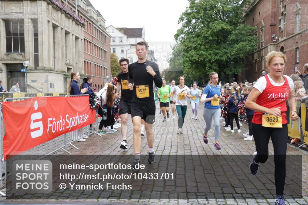 13.09.2026 - Kiel Lauf Yannick Fuchs http://msf.ph/oto/10433701 13.09.2026 09:47:31 Ziel 544, 591, 1324, 2870, 3192, 3373, 3629, 4480, 5517, 6072, 6575, 6639, 6696, 7767, 8231, 8503, 8540, 8777, 9634, 9936, 10789, 1235, 1324, 1402, 2587, 2759, 2779, 4238, 4940, 5167, 5217, 5351, 6074, 6575, 7461, 7731, 8231, 8524, 9091, 9385, 10009, 10076, 10224, 10301, 10555, 10742, 10744, 11862, 11964, 12622, 12635, 390, 466, 1743, 3735, 4011, 4103, 4365, 4400, 4460, 4479, 4952, 6078, 8096, 8833, 9528, 9697, 11396, 11654, 12099, 1402, 2718, 2759, 2779, 4087, 6638, 10322 meine-sportfotos.de