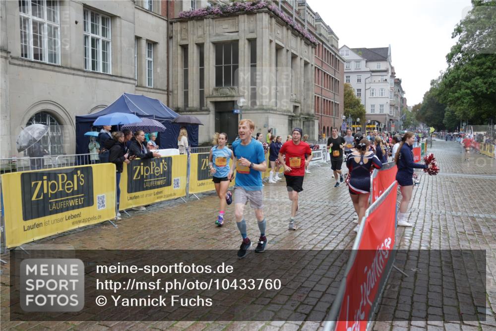 13.09.2026 - Kiel Lauf Yannick Fuchs http://msf.ph/oto/10433760 13.09.2026 11:43:18 Ziel 9569 meine-sportfotos.de