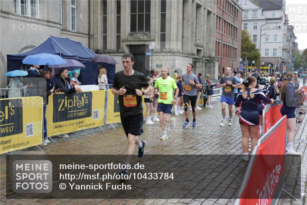 13.09.2026 - Kiel Lauf Yannick Fuchs http://msf.ph/oto/10433784 13.09.2026 11:43:20 Ziel 9569 meine-sportfotos.de