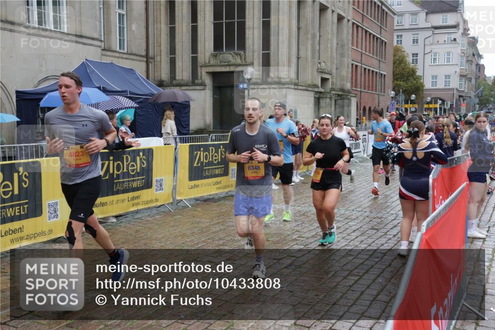 13.09.2026 - Kiel Lauf Yannick Fuchs http://msf.ph/oto/10433808 13.09.2026 11:43:22 Ziel 9569 meine-sportfotos.de