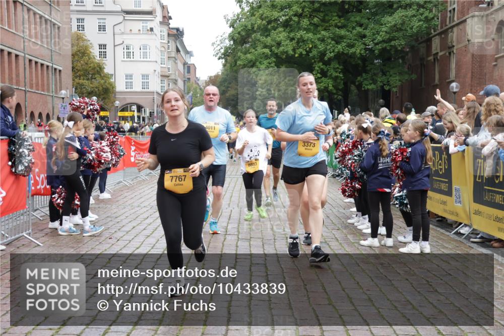 13.09.2026 - Kiel Lauf Yannick Fuchs http://msf.ph/oto/10433839 13.09.2026 09:47:38 Ziel 466, 591, 3373, 3629, 4011, 4400, 4479, 4480, 4952, 5517, 6072, 6639, 6696, 7767, 8503, 8540, 8777, 8833, 9528, 9697, 9936, 10789, 544, 1235, 1324, 2587, 2870, 3192, 3629, 5167, 6575, 7461, 8231, 8524, 9091, 9634, 10076, 10224, 10555, 10742, 10744, 11862, 11964, 12635, 122, 218, 390, 1743, 2241, 2755, 3735, 3812, 4103, 4225, 4288, 4365, 4460, 5215, 6078, 6809, 6942, 7258, 8096, 10823, 11396, 11654, 12007, 12099, 12167, 12393, 1402, 2759, 2779 meine-sportfotos.de