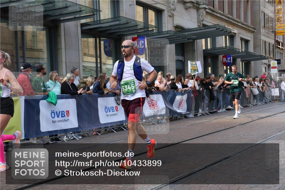 13.09.2026 - 21. swb-Marathon Bremen Strokosch-Dieckow http://msf.ph/oto/10433899 13.09.2026 13:12:58 Ziel 280, 313, 621, 868, 987, 1207, 2130, 2360, 2498, 2962, 3566, 3625, 4582, 5345, 5769, 6038, 6394, 6407, 7874, 8197, 8291, 8419, 8464, 8568, 8963, 9092, 868, 1513, 2350, 2442, 2559, 2801, 2858, 3988, 4605, 5379, 5965, 6349, 8029, 8419, 8798, 9217, 9775, 13106, 13140 meine-sportfotos.de